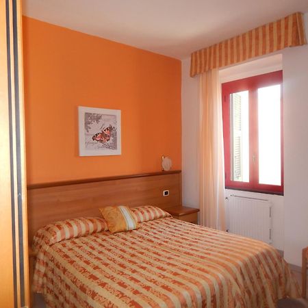 Albergo La Veranda Tavarone ภายนอก รูปภาพ