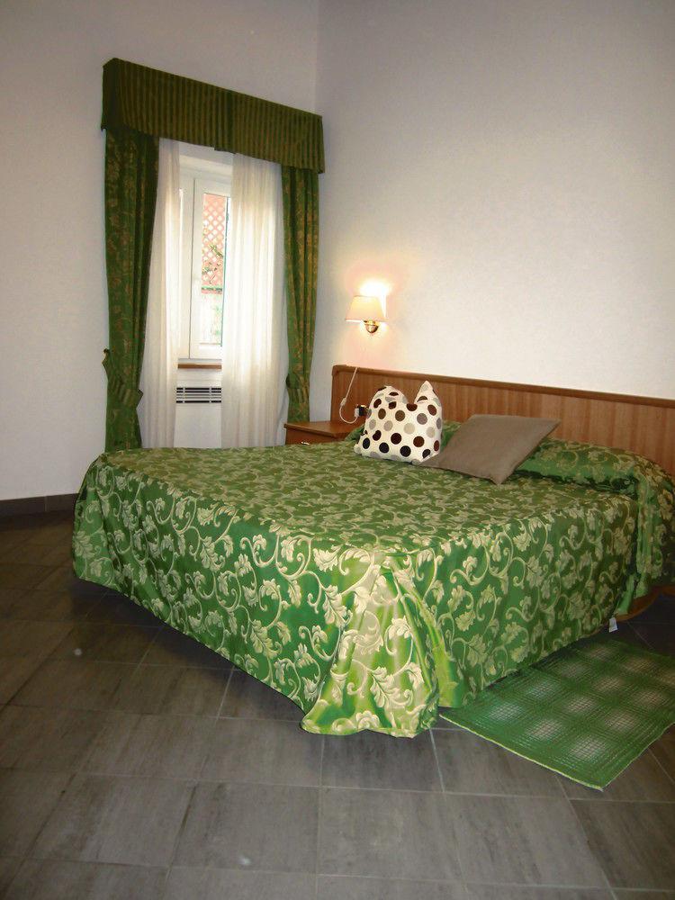 Albergo La Veranda Tavarone ภายนอก รูปภาพ