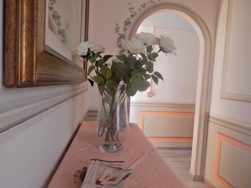 Albergo La Veranda Tavarone ภายนอก รูปภาพ