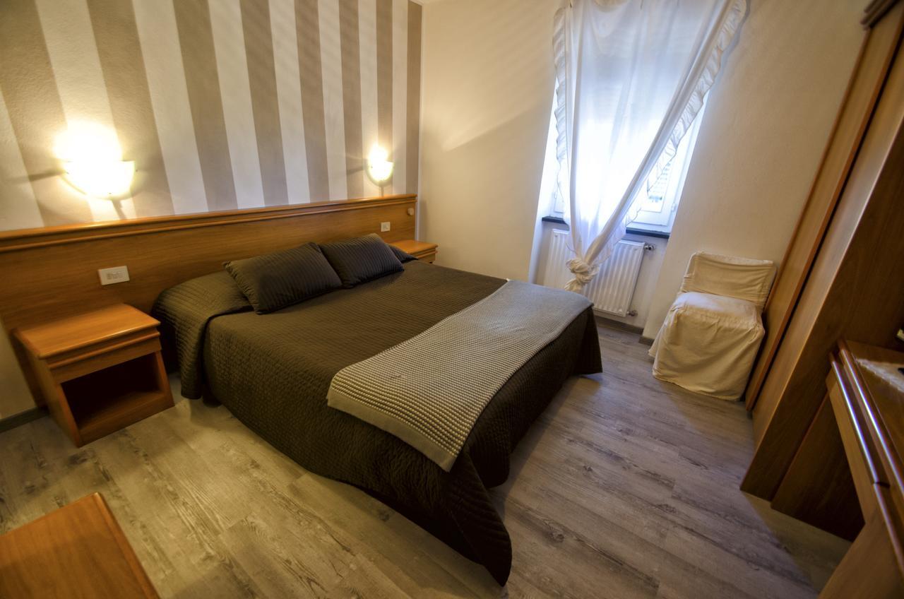 Albergo La Veranda Tavarone ภายนอก รูปภาพ