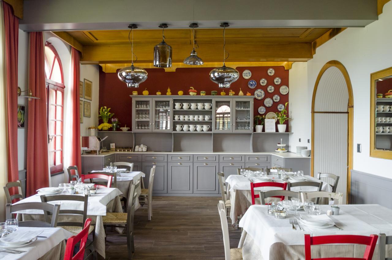 Albergo La Veranda Tavarone ภายนอก รูปภาพ